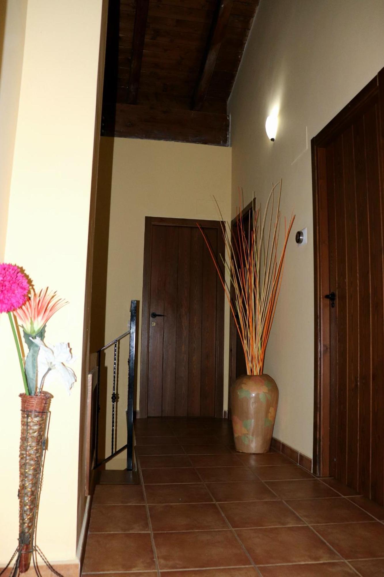 Casa Rural Claudia อัลบาร์ราซิน ภายนอก รูปภาพ