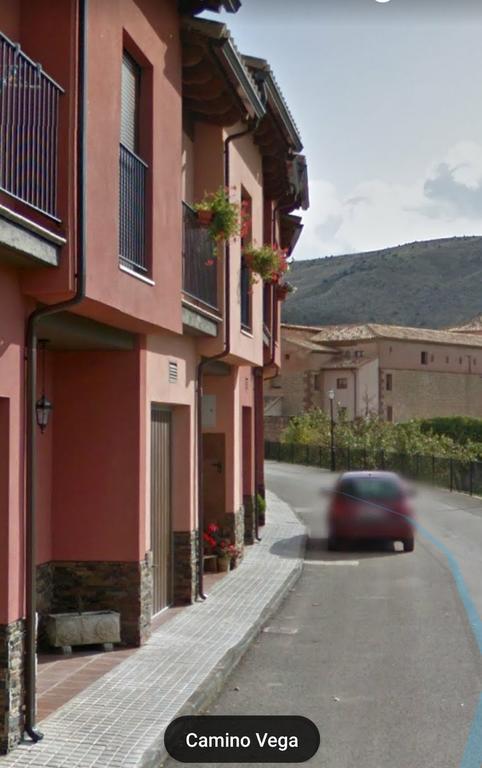 Casa Rural Claudia อัลบาร์ราซิน ภายนอก รูปภาพ