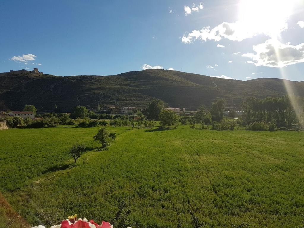 Casa Rural Claudia อัลบาร์ราซิน ภายนอก รูปภาพ